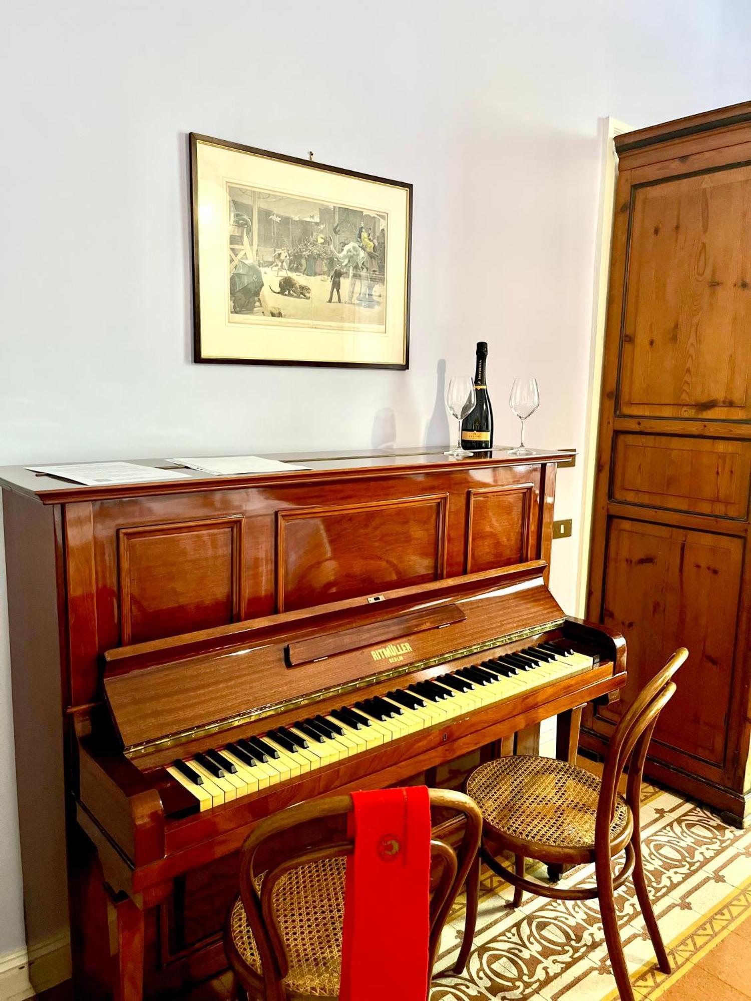 Conservatorio 16 - Scarlatti Room Napoli Exterior foto